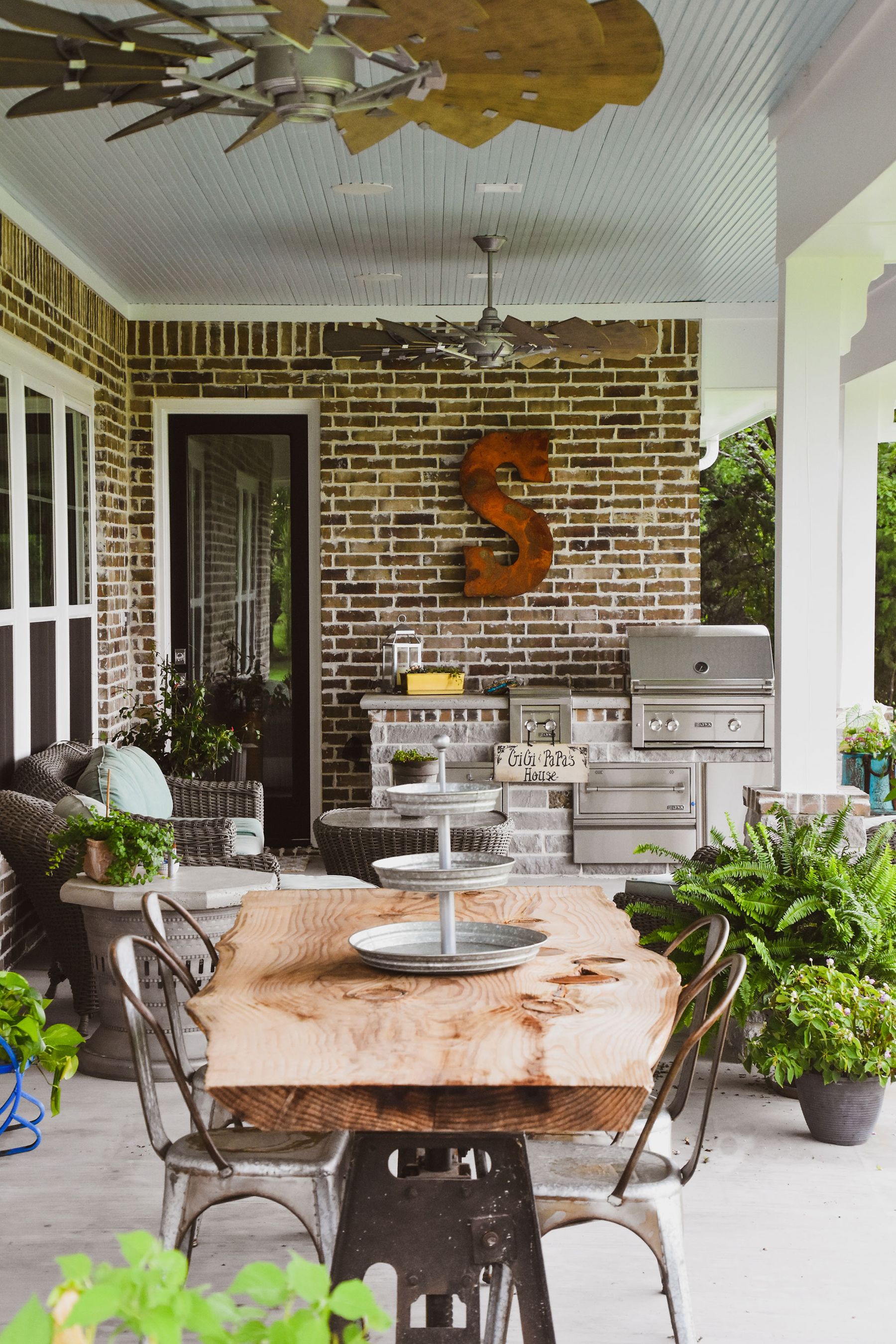 Sneed Residence Farmhouse Style Porch 